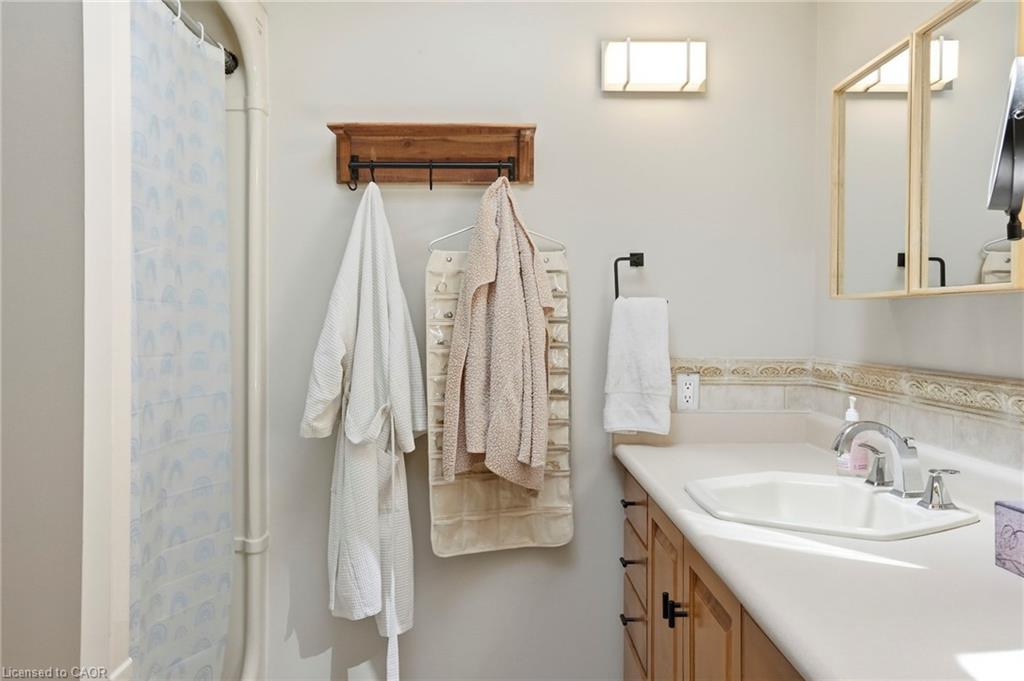 1095 Governors Road Property Photo 24