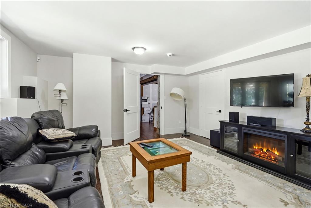 1095 Governors Road Property Photo 35