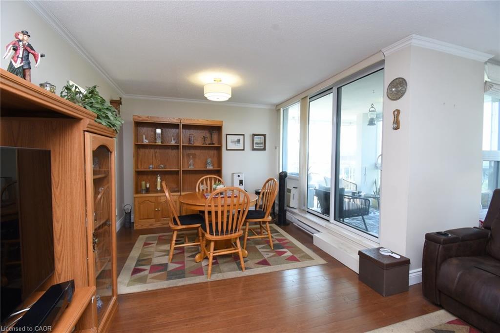 1204-75 Queen Street N Property Photo 9
