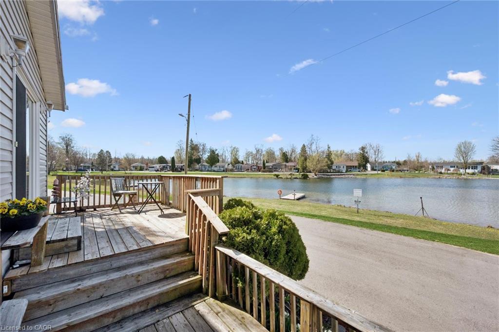 27 Trillium Beach Drive Property Photo 28