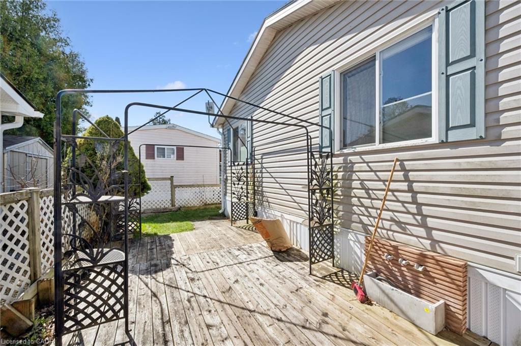 27 Trillium Beach Drive Property Photo 32