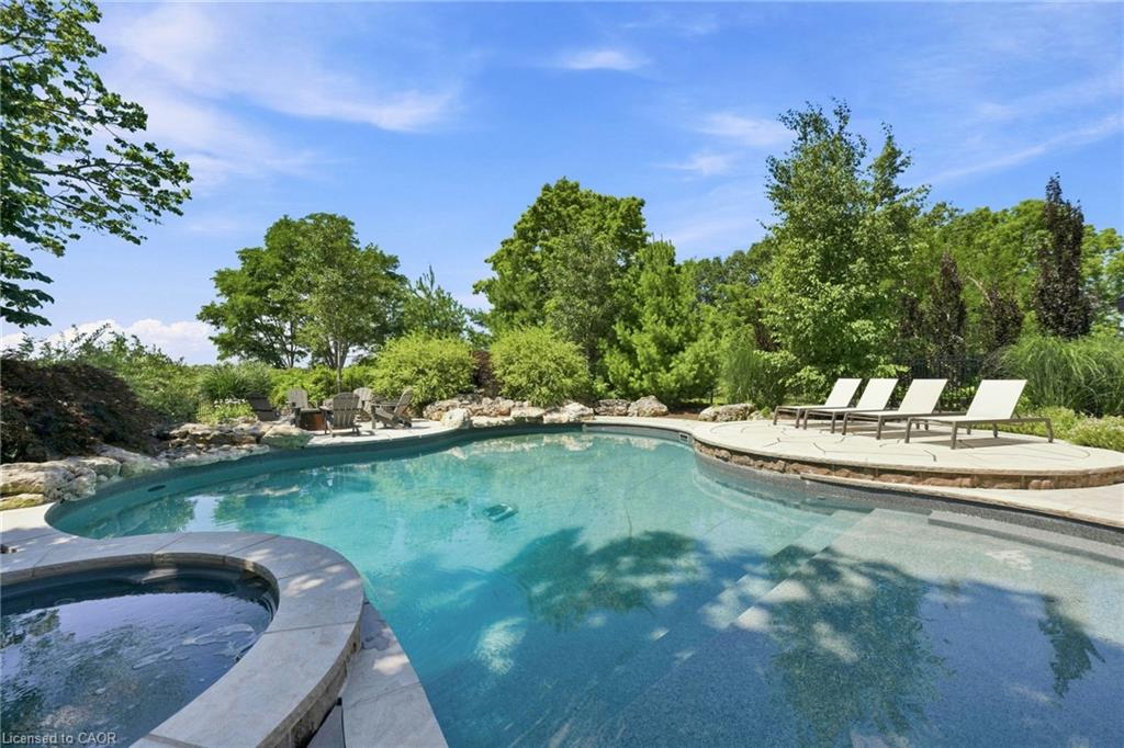 62 Thompson Road Property Photo 19