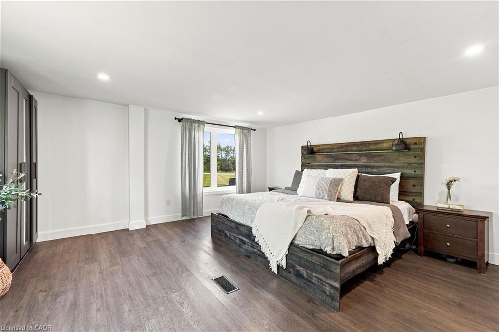 62 Thompson Road Property Photo 40