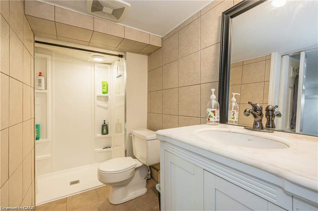 64 Sheldon Avenue N Property Photo 7