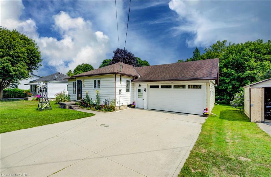 254 Wellington Street W Property Photo 3