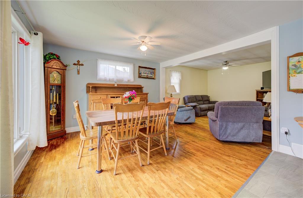 254 Wellington Street W Property Photo 11