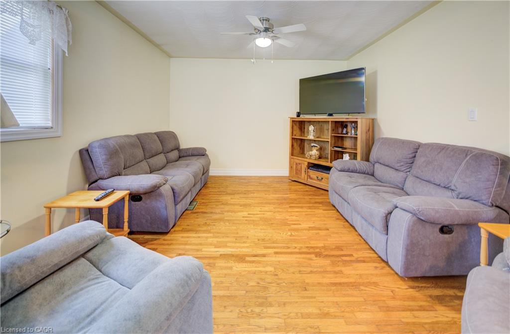 254 Wellington Street W Property Photo 13
