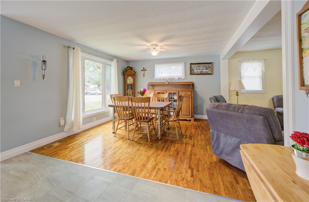 254 Wellington Street W Property Photo 15