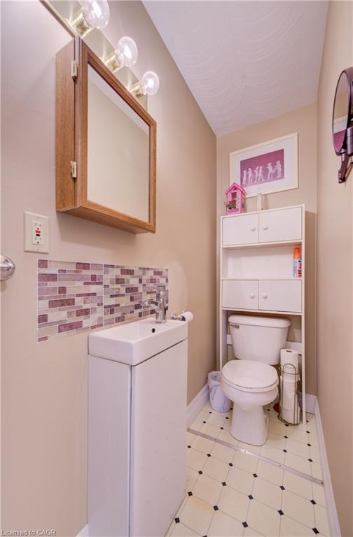 254 Wellington Street W Property Photo 20
