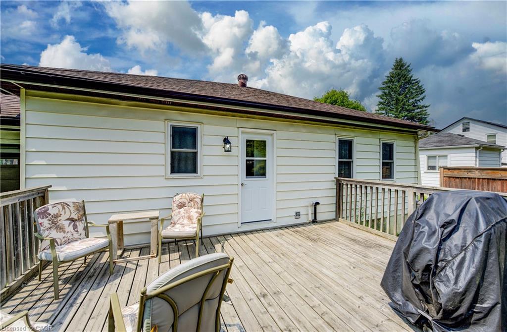 254 Wellington Street W Property Photo 36
