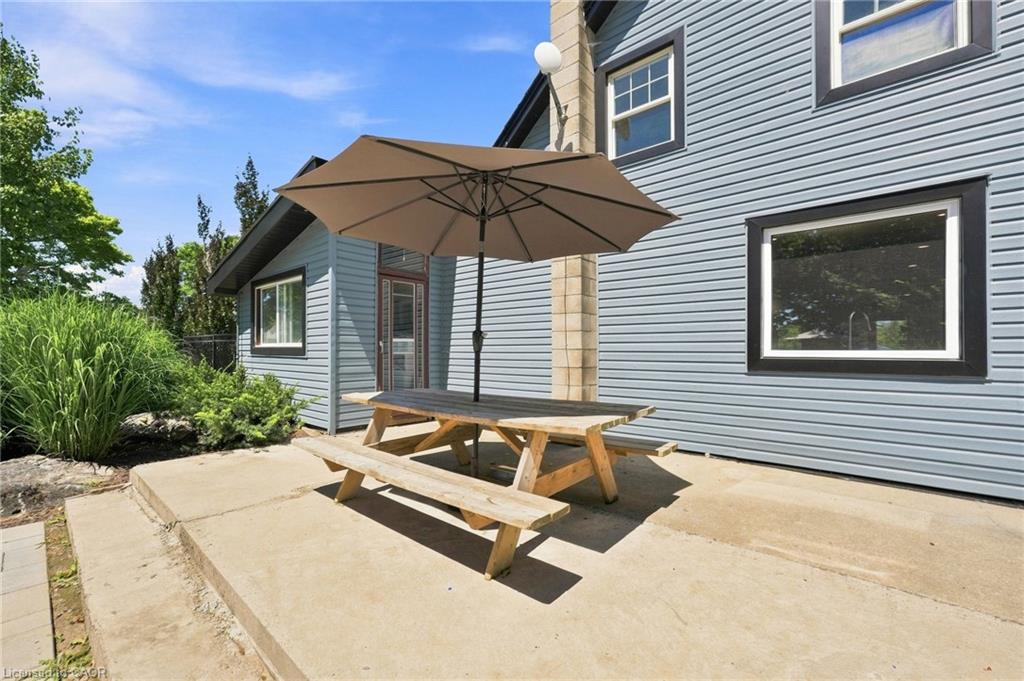 62 Thompson Road Property Photo 15