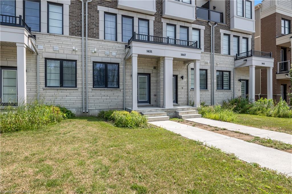 1451 Green Road Property Photo 3