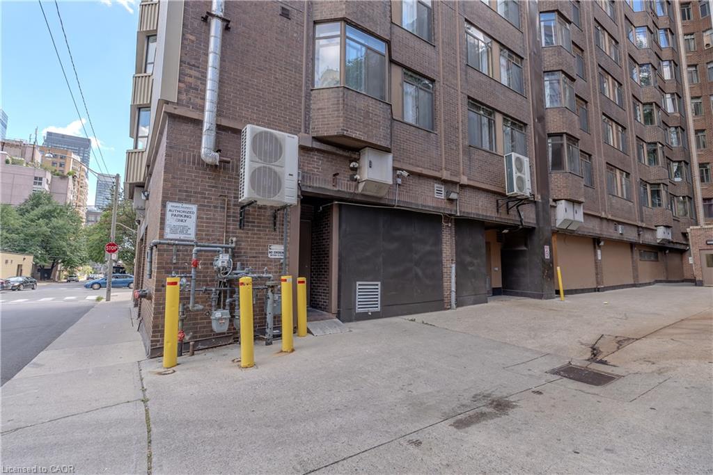 96 Gerrard St Property Photo 22