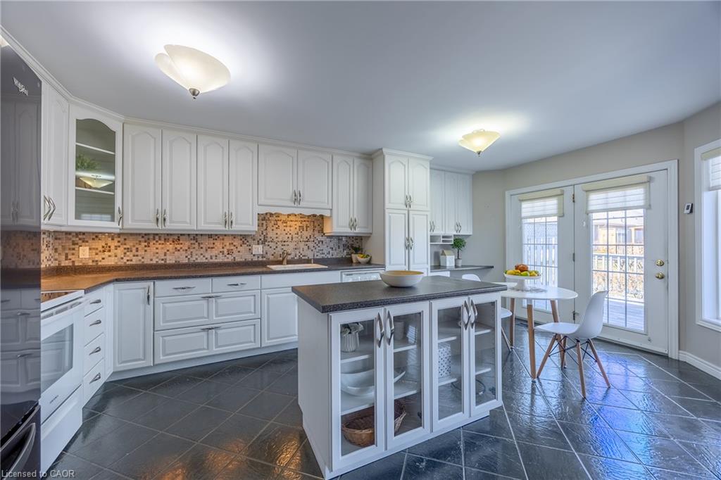 18 Carolina Way Property Photo 19