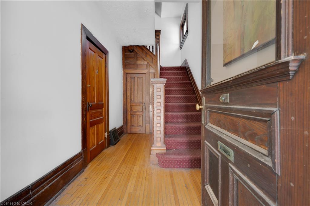 458 Woolwich Street Property Photo 5