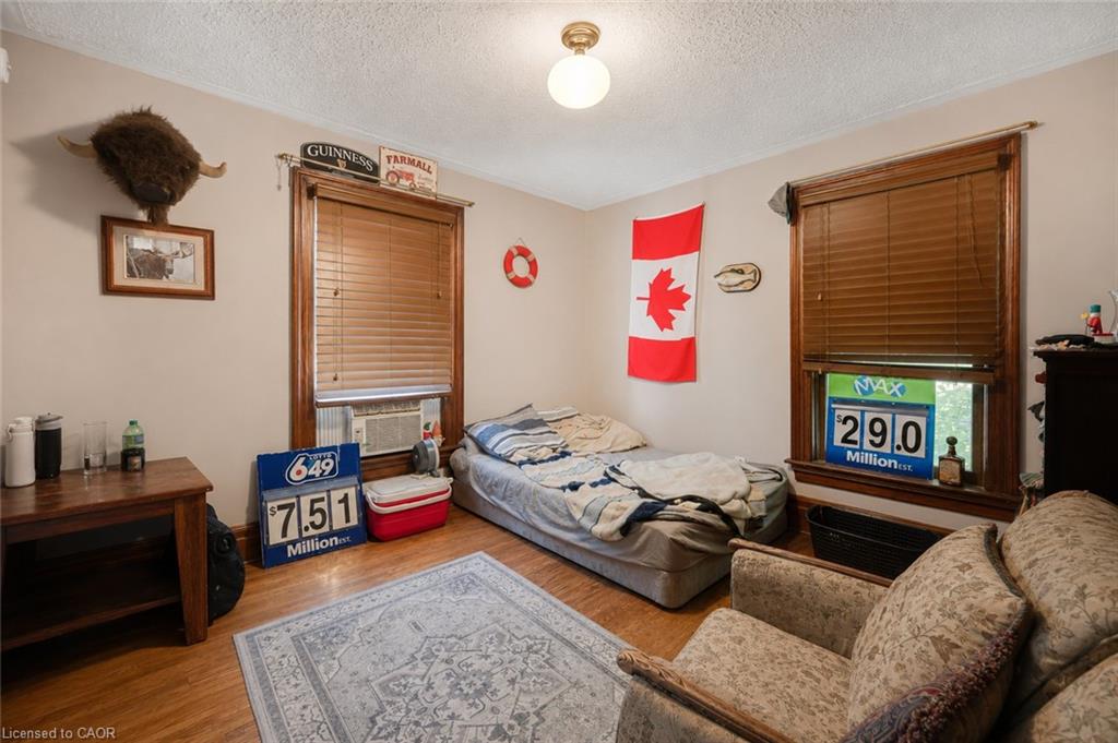 458 Woolwich Street Property Photo 18