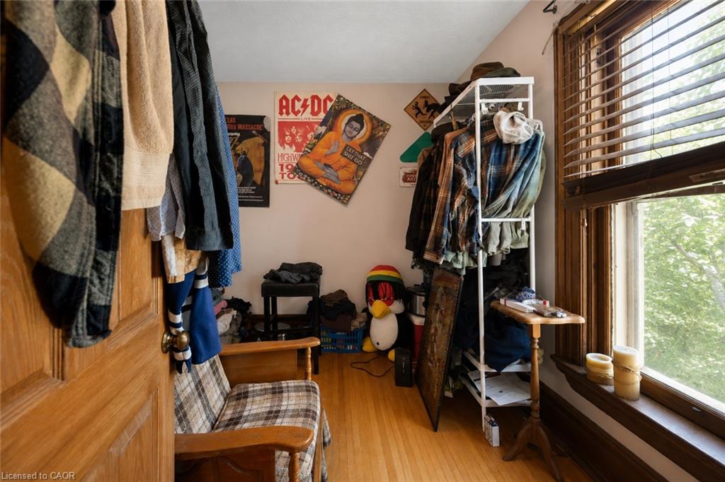 458 Woolwich Street Property Photo 19