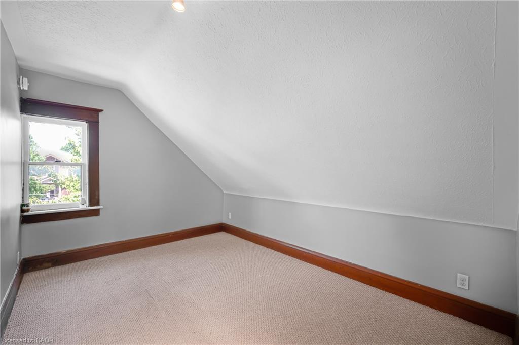 458 Woolwich Street Property Photo 27