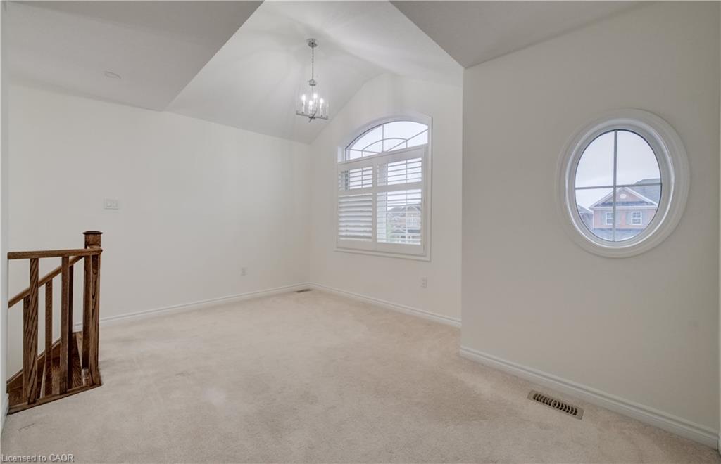 52 Pointer Street Property Photo 24