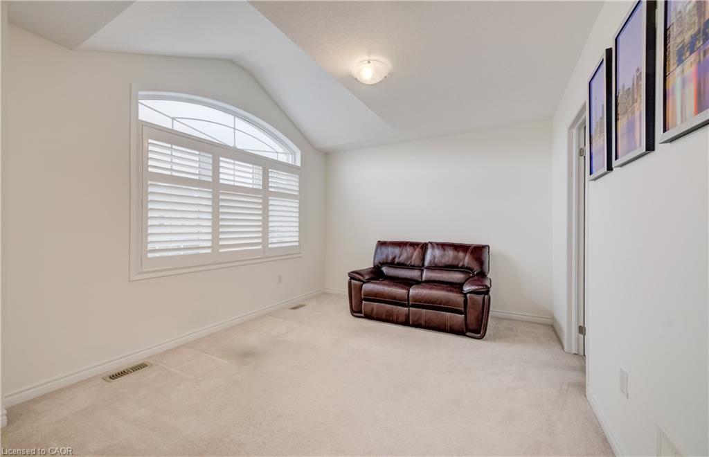 52 Pointer Street Property Photo 25