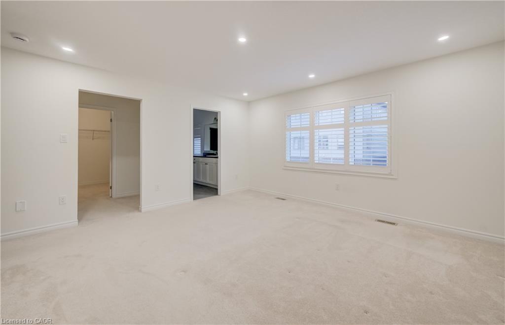 52 Pointer Street Property Photo 32