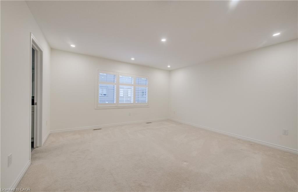 52 Pointer Street Property Photo 33
