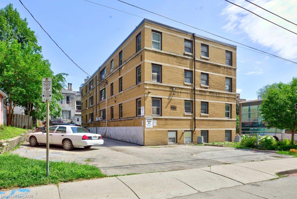 10-4 Robinson Street Property Photo 2