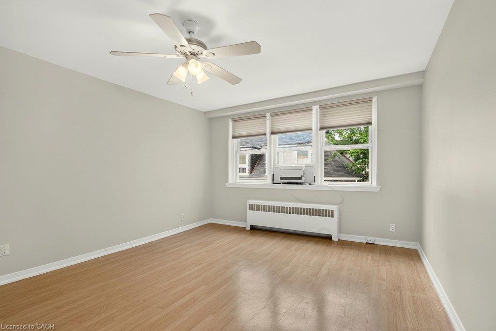 10-4 Robinson Street Property Photo 9