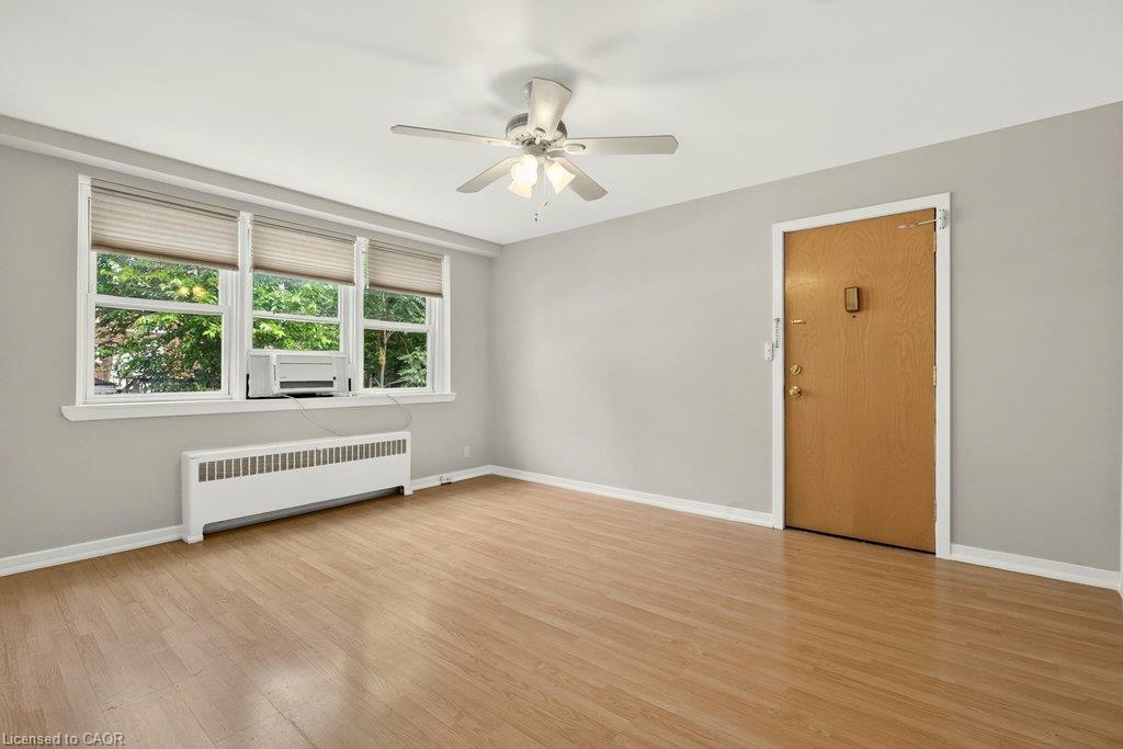 10-4 Robinson Street Property Photo 10