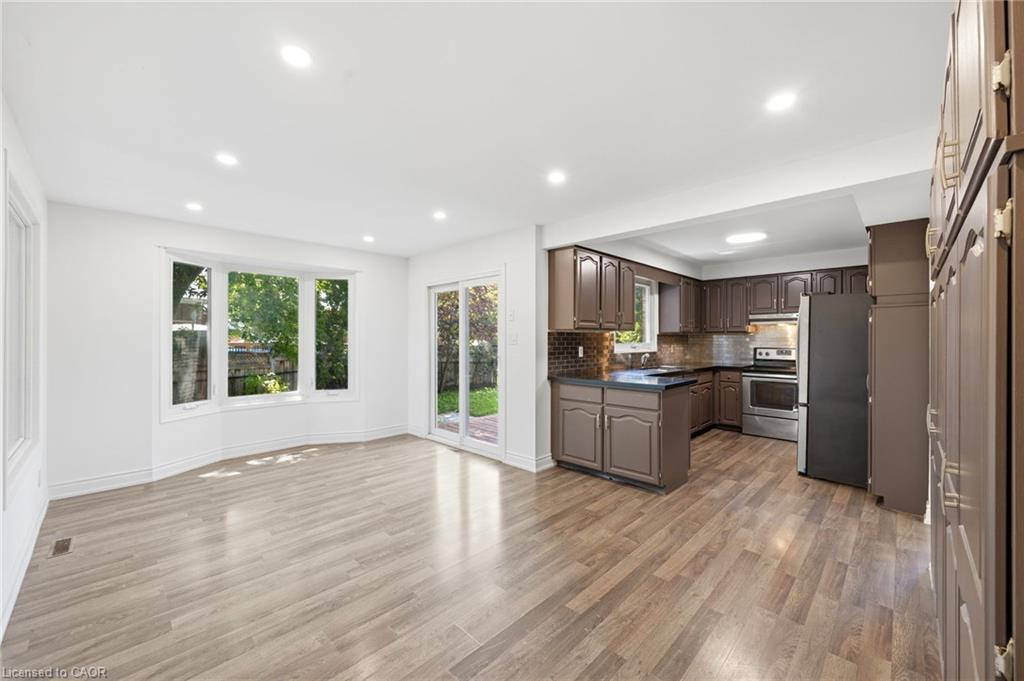 39 Camrose Drive Property Photo 8