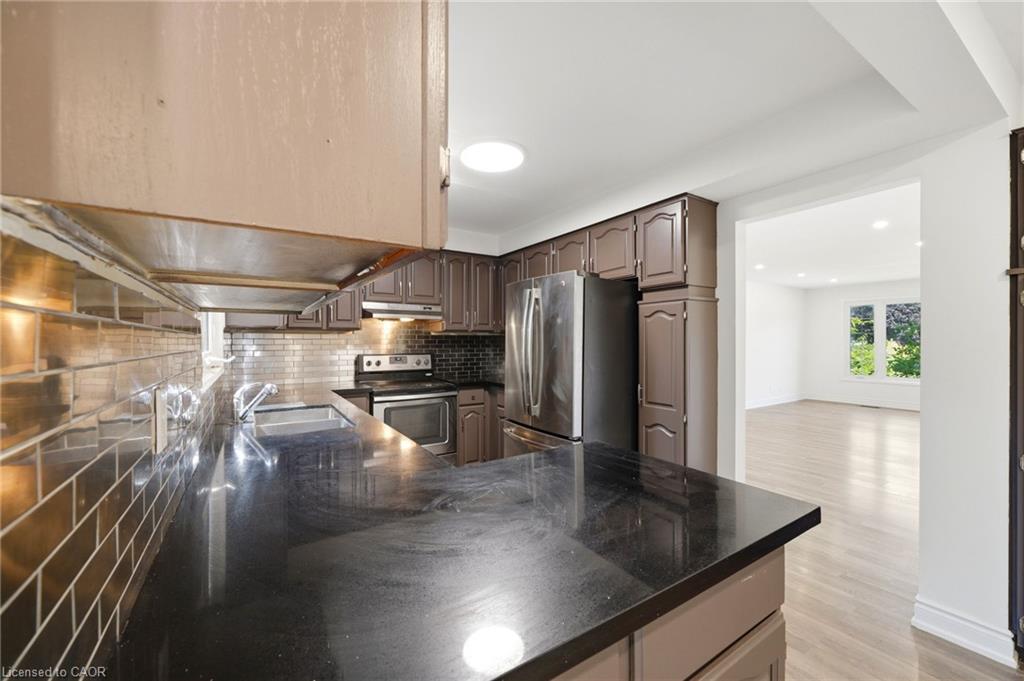 39 Camrose Drive Property Photo 10
