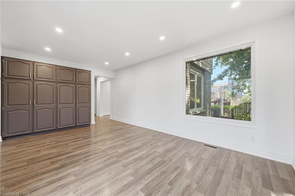 39 Camrose Drive Property Photo 13