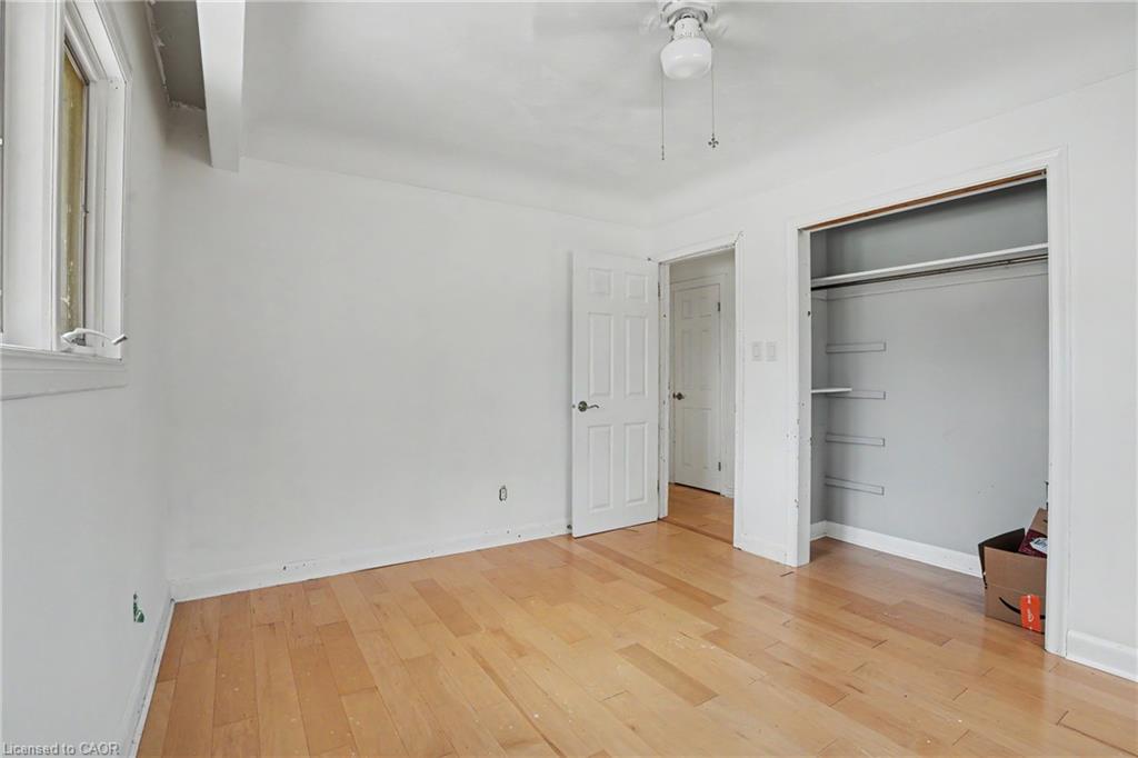 100 Hardale Crescent Property Photo 17