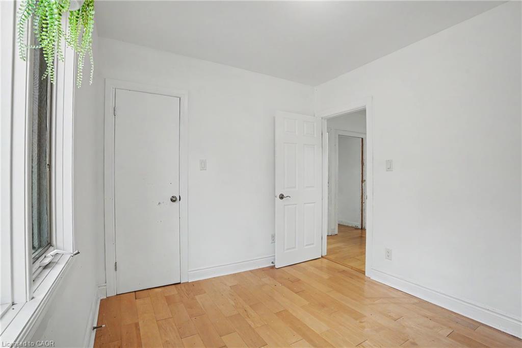 100 Hardale Crescent Property Photo 19