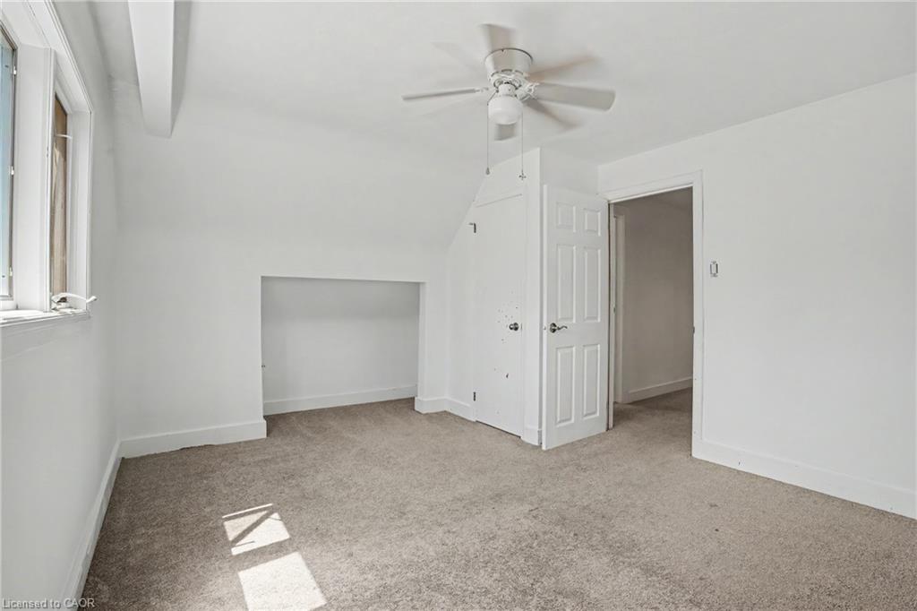 100 Hardale Crescent Property Photo 23
