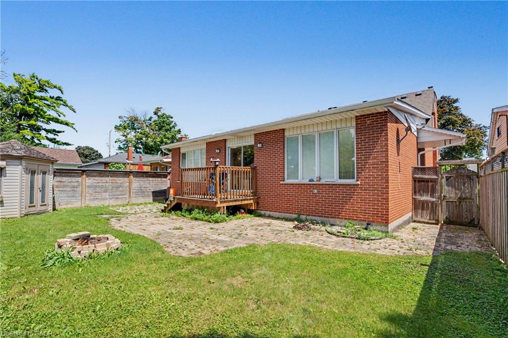 100 Hardale Crescent Property Photo 33