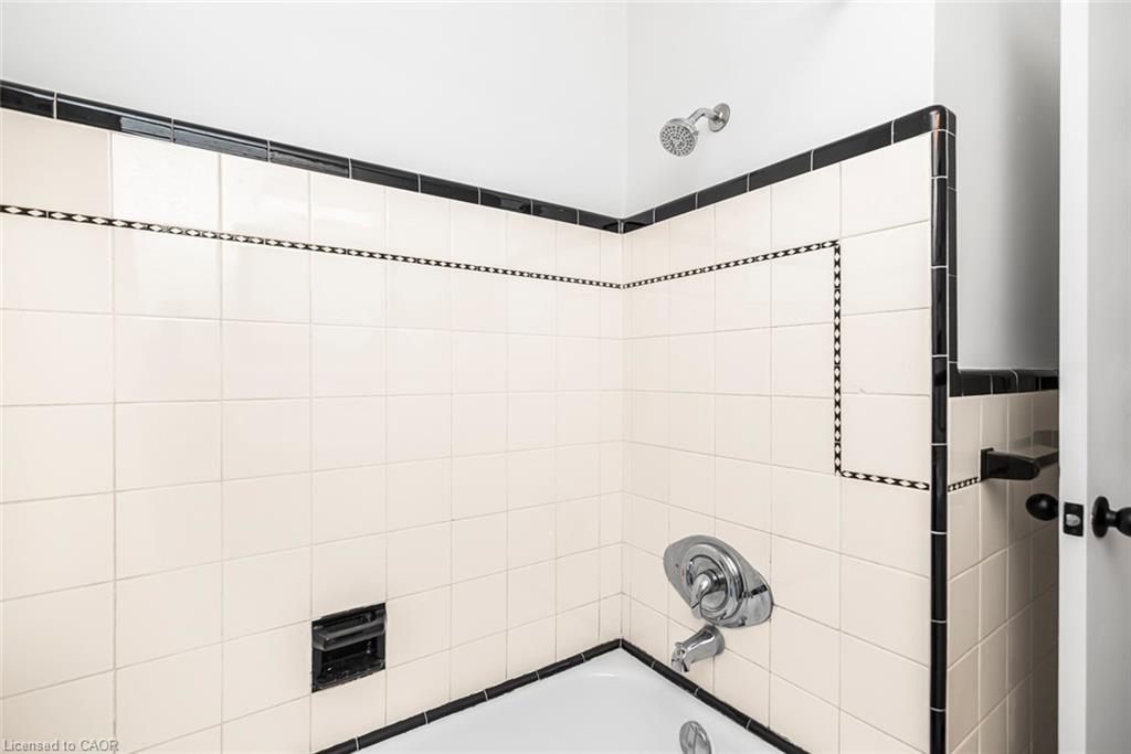 124 Broker Drive Property Photo 15