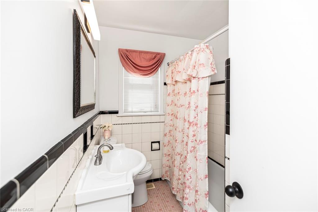 124 Broker Drive Property Photo 16