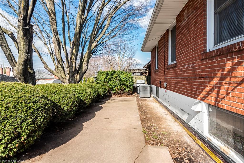 124 Broker Drive Property Photo 27