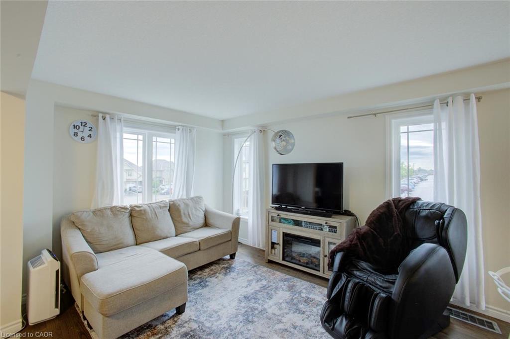 58 Jeffrey Drive Property Photo 12