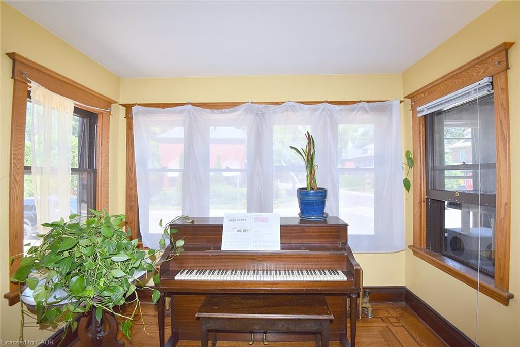 1 Barclay Street Property Photo 8