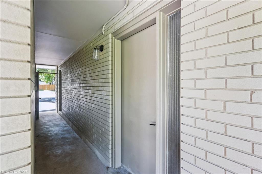 636 Iroquois Avenue Property Photo 27