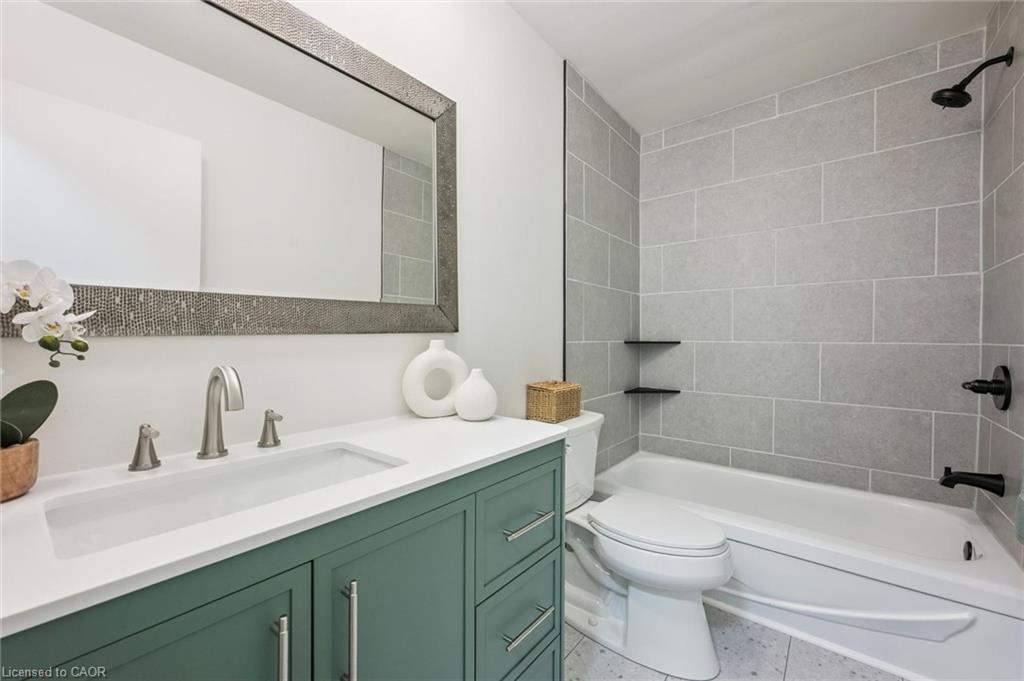 636 Iroquois Avenue Property Photo 34
