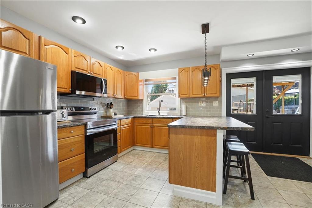 233 Auburn Avenue Property Photo 4