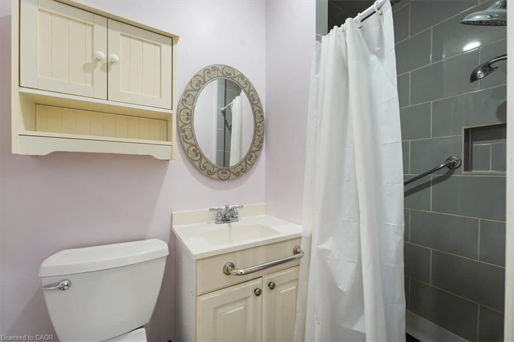 233 Auburn Avenue Property Photo 16