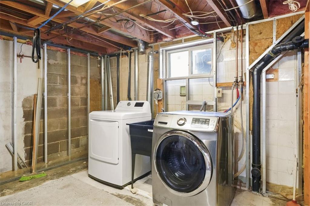 233 Auburn Avenue Property Photo 40