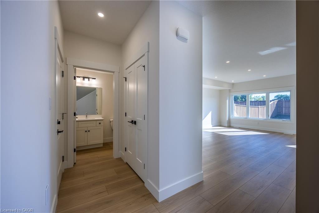 115 Amber Street Property Photo 8