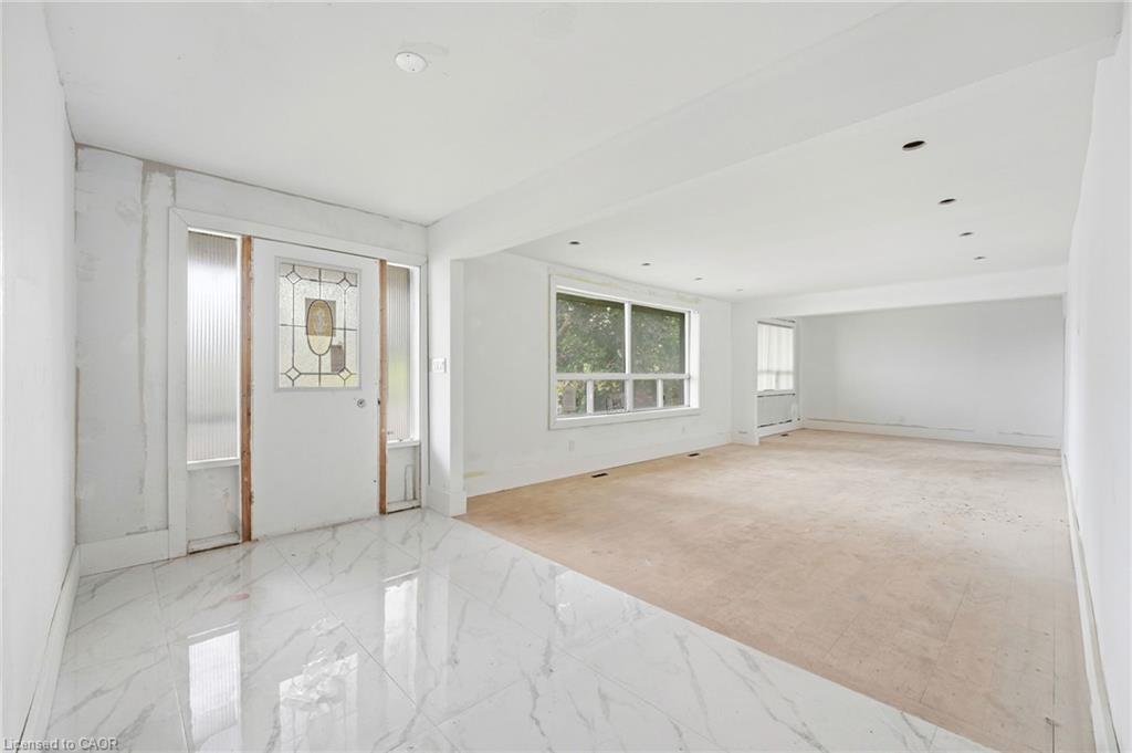 194 Simcoe Road Property Photo 6