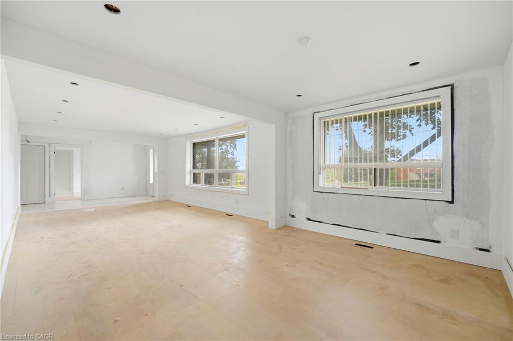 194 Simcoe Road Property Photo 7