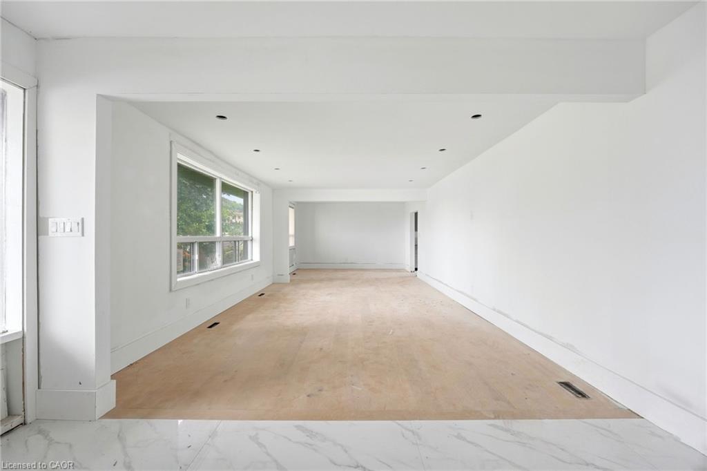 194 Simcoe Road Property Photo 8